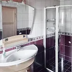 3 Bedroom Stunning In * Tansoy