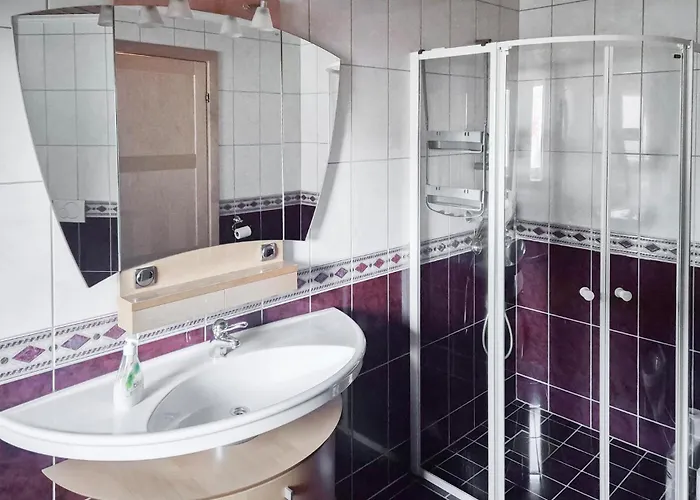 3 Bedroom Stunning In * Tansoy